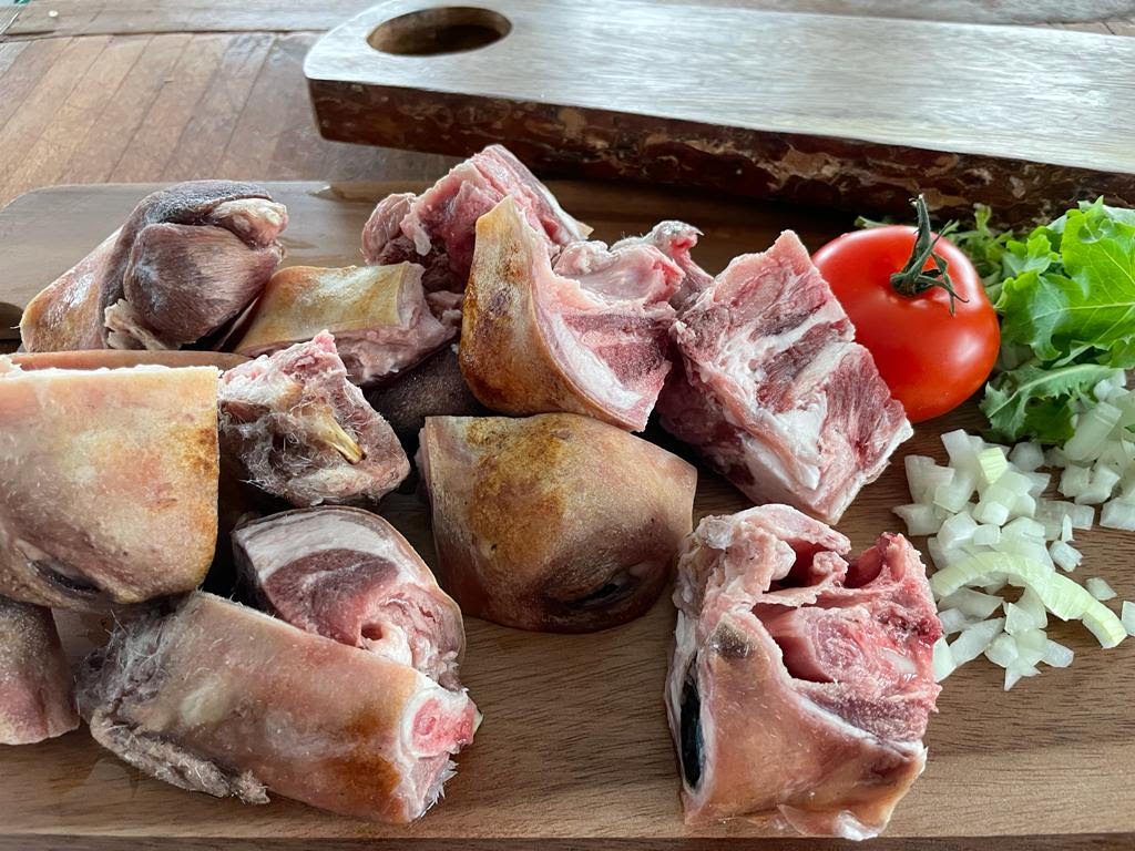 Chopped Lamb Head (950g+)